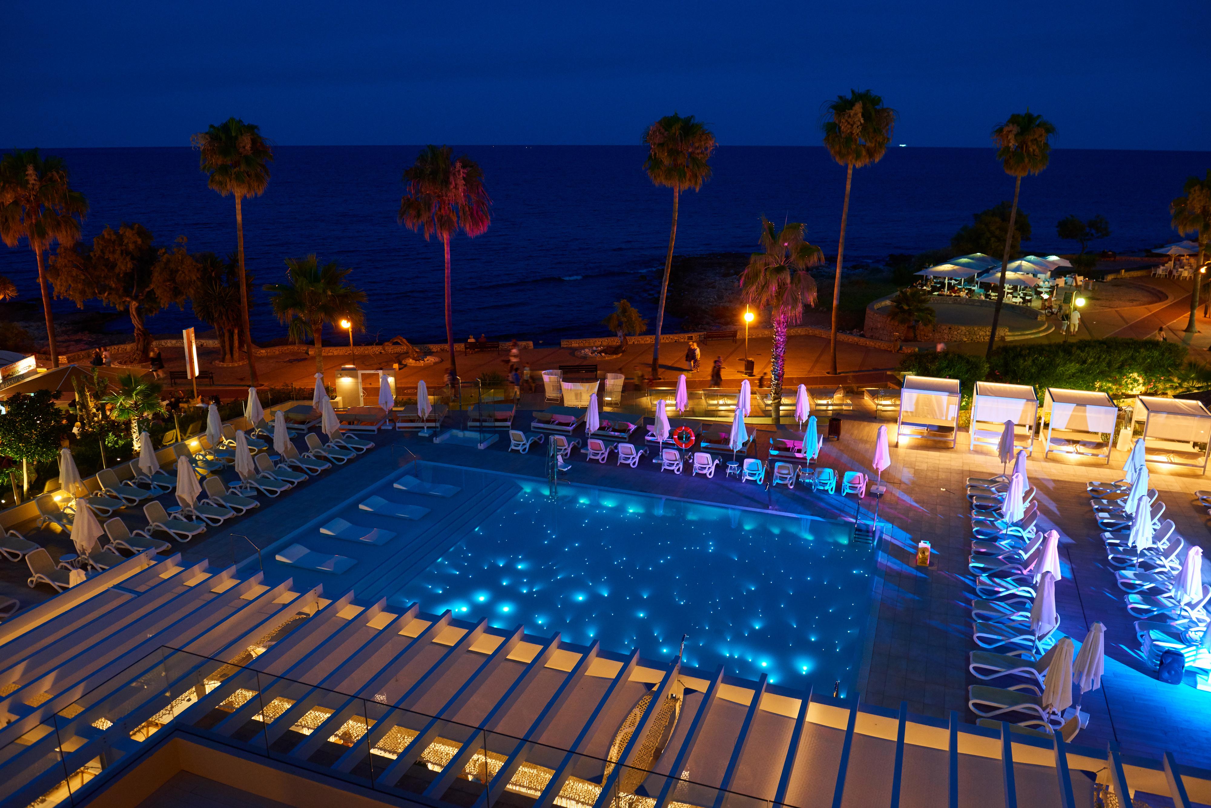 Готель Protur Bonamar (Adults Only) Кала-Мільор Екстер'єр фото